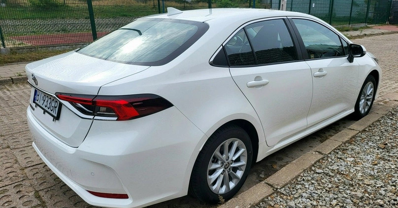 Toyota Corolla cena 76422 przebieg: 8, rok produkcji 2022 z Niepołomice małe 436